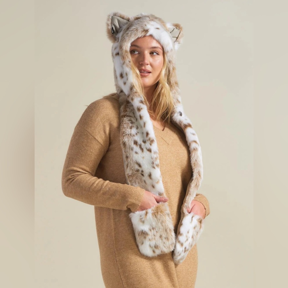 Authentic Spirit Hoods Kids SIBERIAN SNOW LEOPARD FAUX FUR HOOD OS 2011-2012